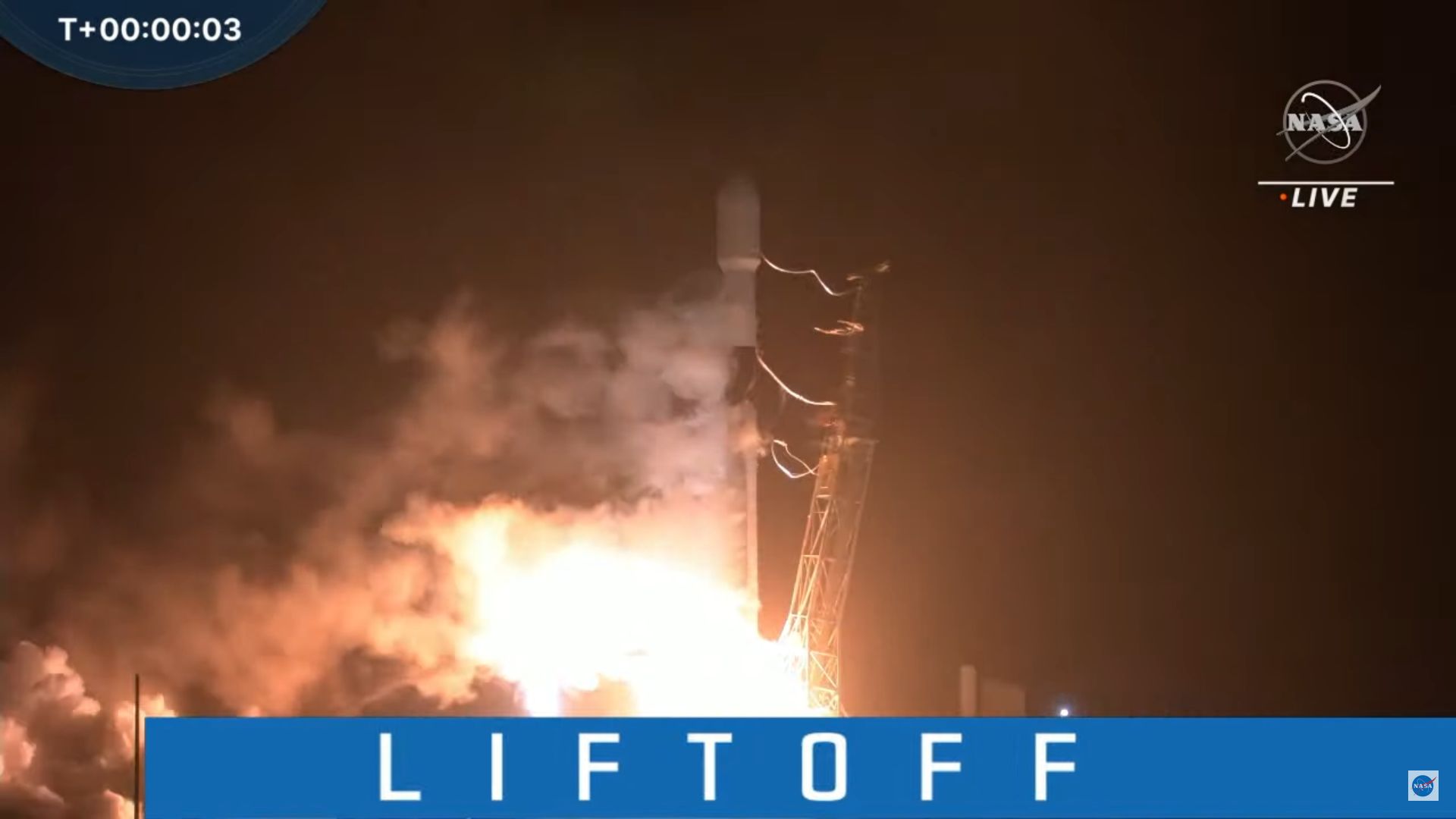 Гледахте на живо в Dir.bg: НАСА изстреля апарата DART в първи опит да отклони астероид (видео)