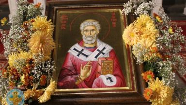 Днес Българската православна църква почита Свети Климент архиепископ Охридски Той