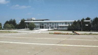 Кметът на Русе Пенчо Милков и представителите на Еърпорт Русе