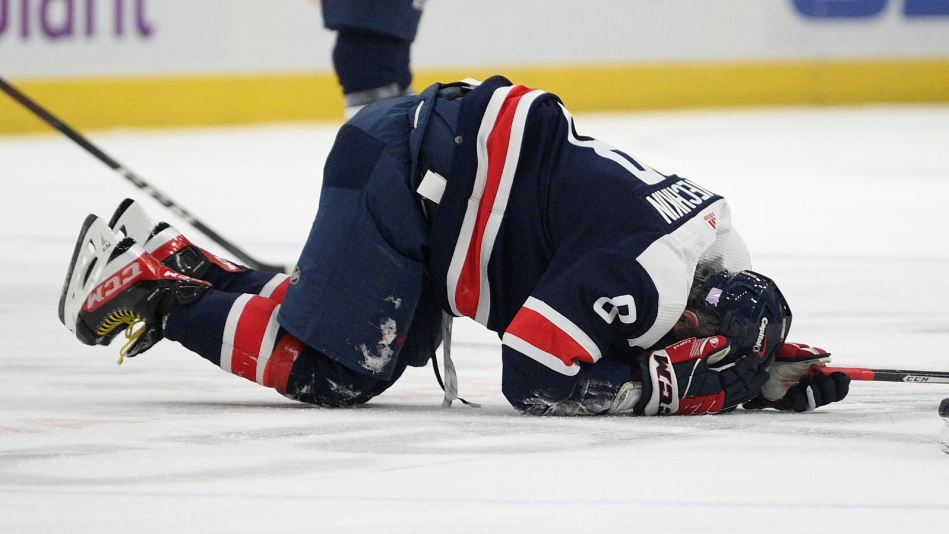 Сезонът в НХЛ бе спрян за пет дни заради ковид