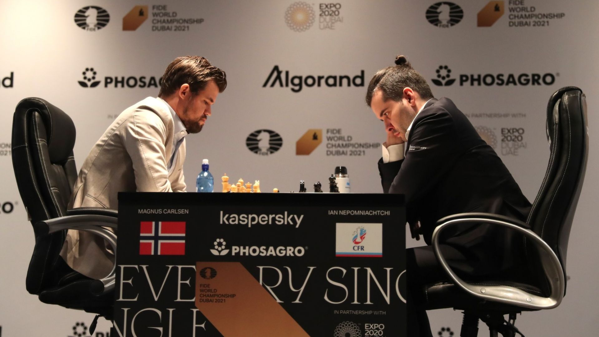 Магнус Карлсен се отказа да защитава световната титла по шахмат