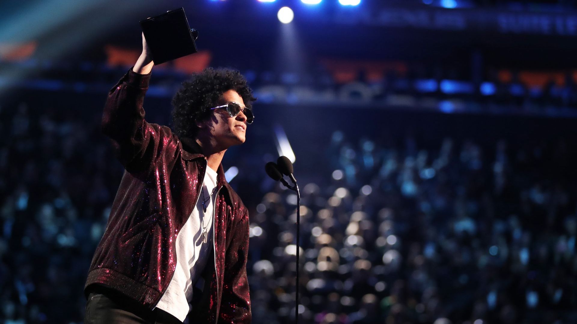 Бруно Марс триумфира на наградите "Soul Train"
