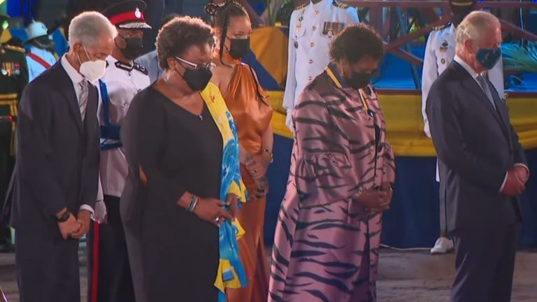 Барбадос, която в полунощ стана република и се сбогува с