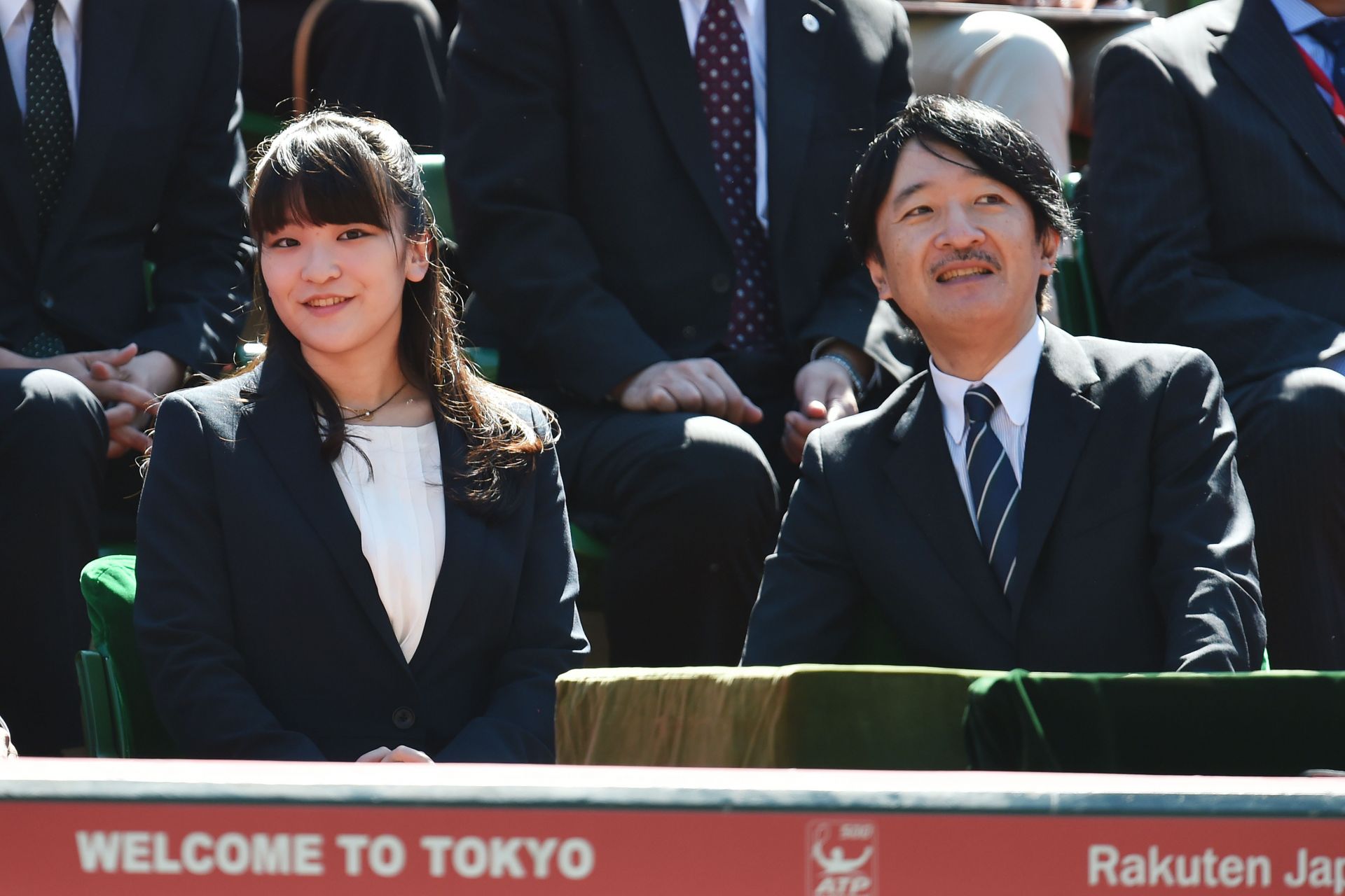 Принц Акишино с дъщеря си принцеса Мако