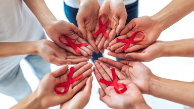 В България заразените с ХИВ са два три пъти повече от
