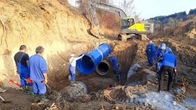 Голяма авария на довеждащия водопровод ще остави Свищов без вода