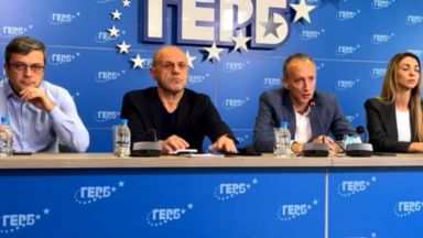 Още утре да върнат децата в училище без всякакви тестове