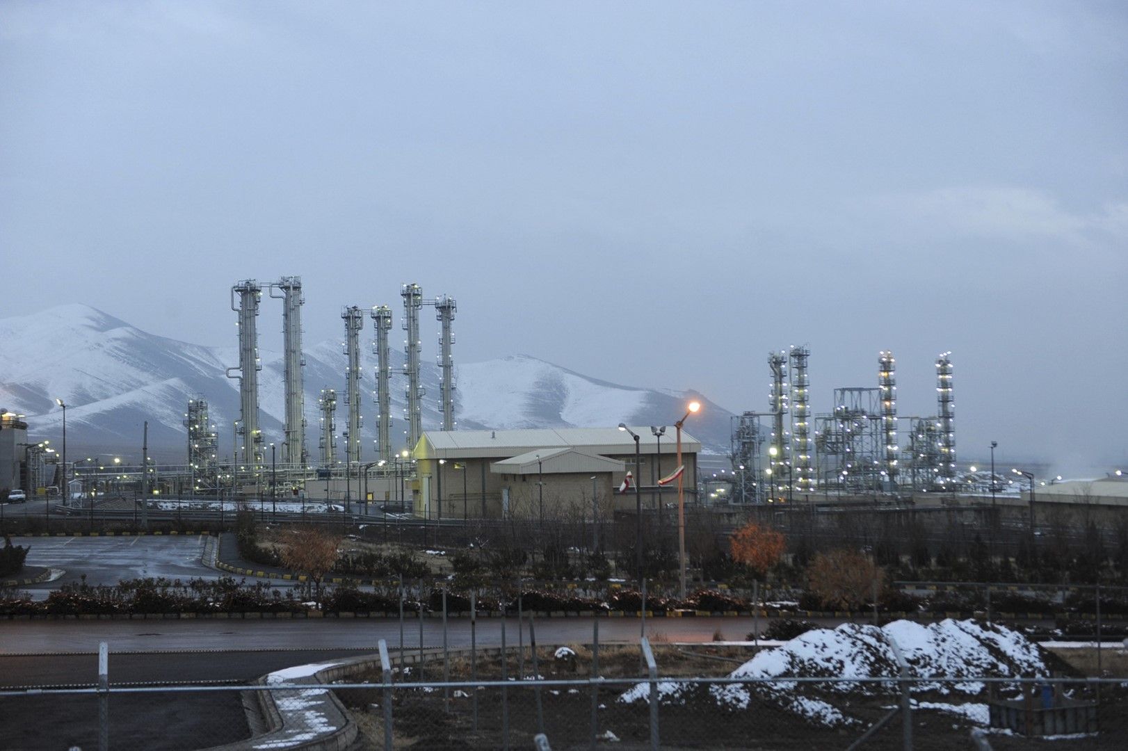  Ядрените съоръжения за тежка вода в Арак, близо до централния град Арак, на 150 мили (250 километра) югозападно от столицата Техеран, Иран, 15 януари 2011 г. 