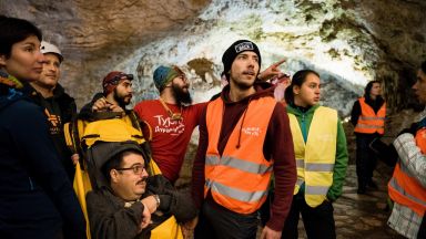 Остави никой няма да иска Точно тук си на косъм да