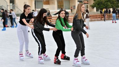 Емоции на най голямата открита пързалка на Балканите с площ 1400