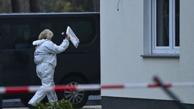Цяло семейство в Германия бе убито в дома му докато