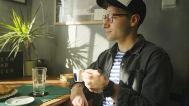 Той няма нужда от мотивация, има нужда от кафе: Крис Захариев