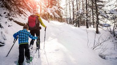 Сняг заваля в един от най-известните турски ски курорти, откриват сезона по-рано (видео)