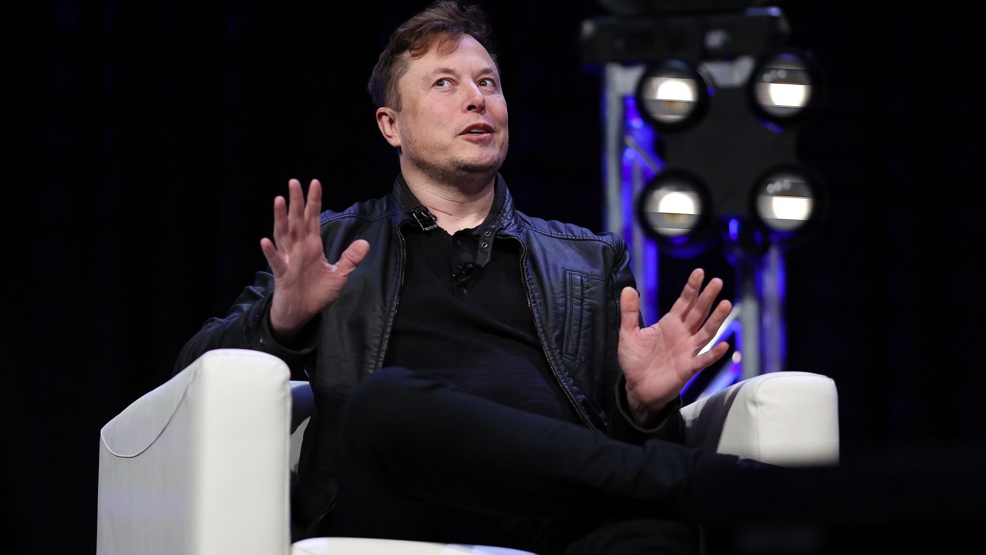 Илон Мъск: Tesla ще приема плащания с доджкойн