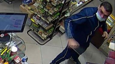 Полицията във Варна издирва извършителя на грабеж от търговски обект