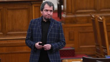 Генералният директор на БНТ Емил Кошлуков да бъде уволнен предсрочно