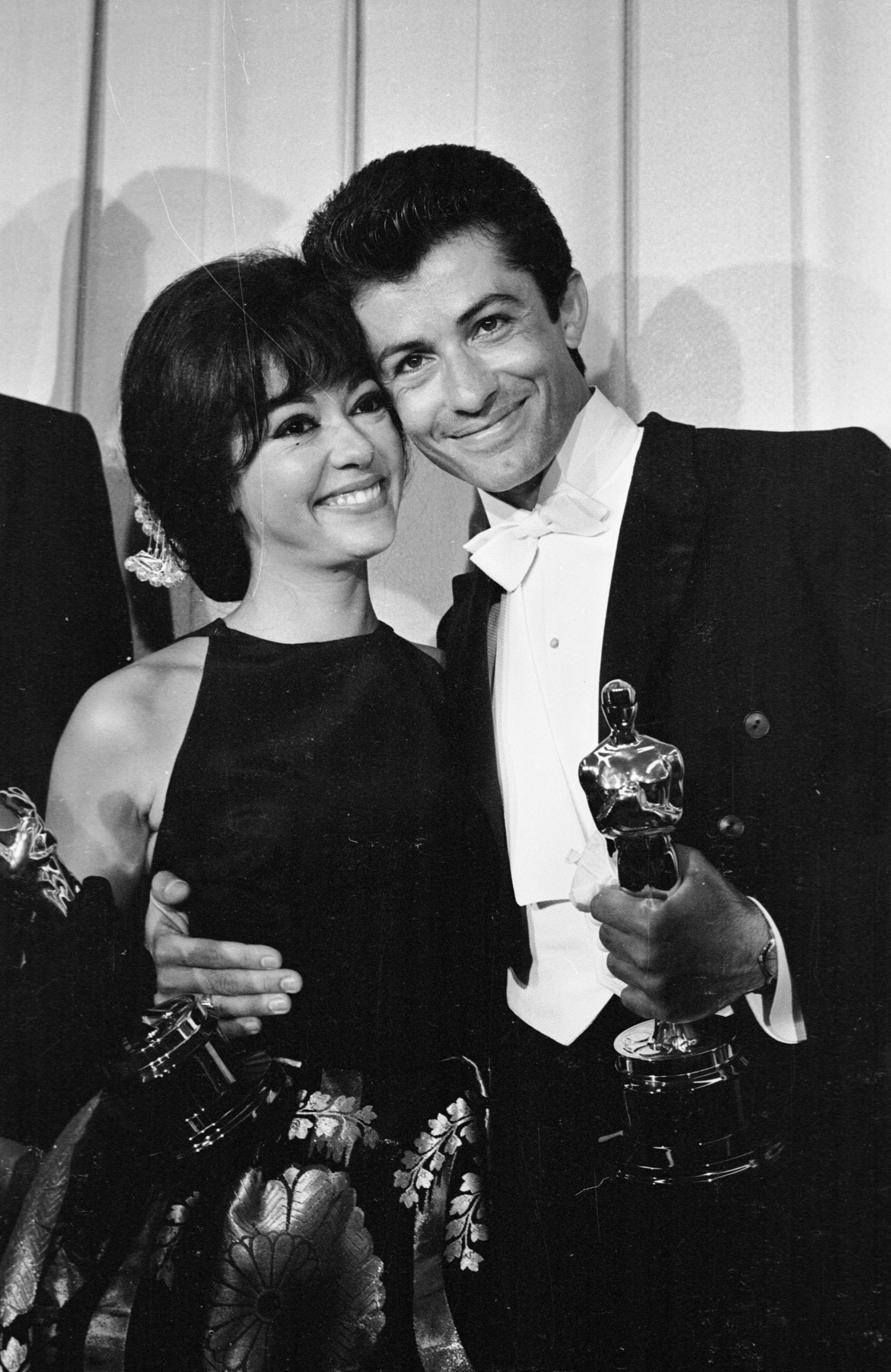 Рита Морено и Джордж Чакирис на наградите "Оскар" през 1962 г.