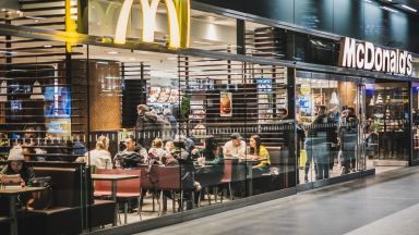 Макдоналдс отвори първи ресторант с нулеви въглеродни емисии