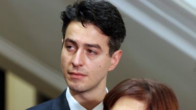 Министърът на културата Атанас Атанасов се самоизолира след положителен PCR