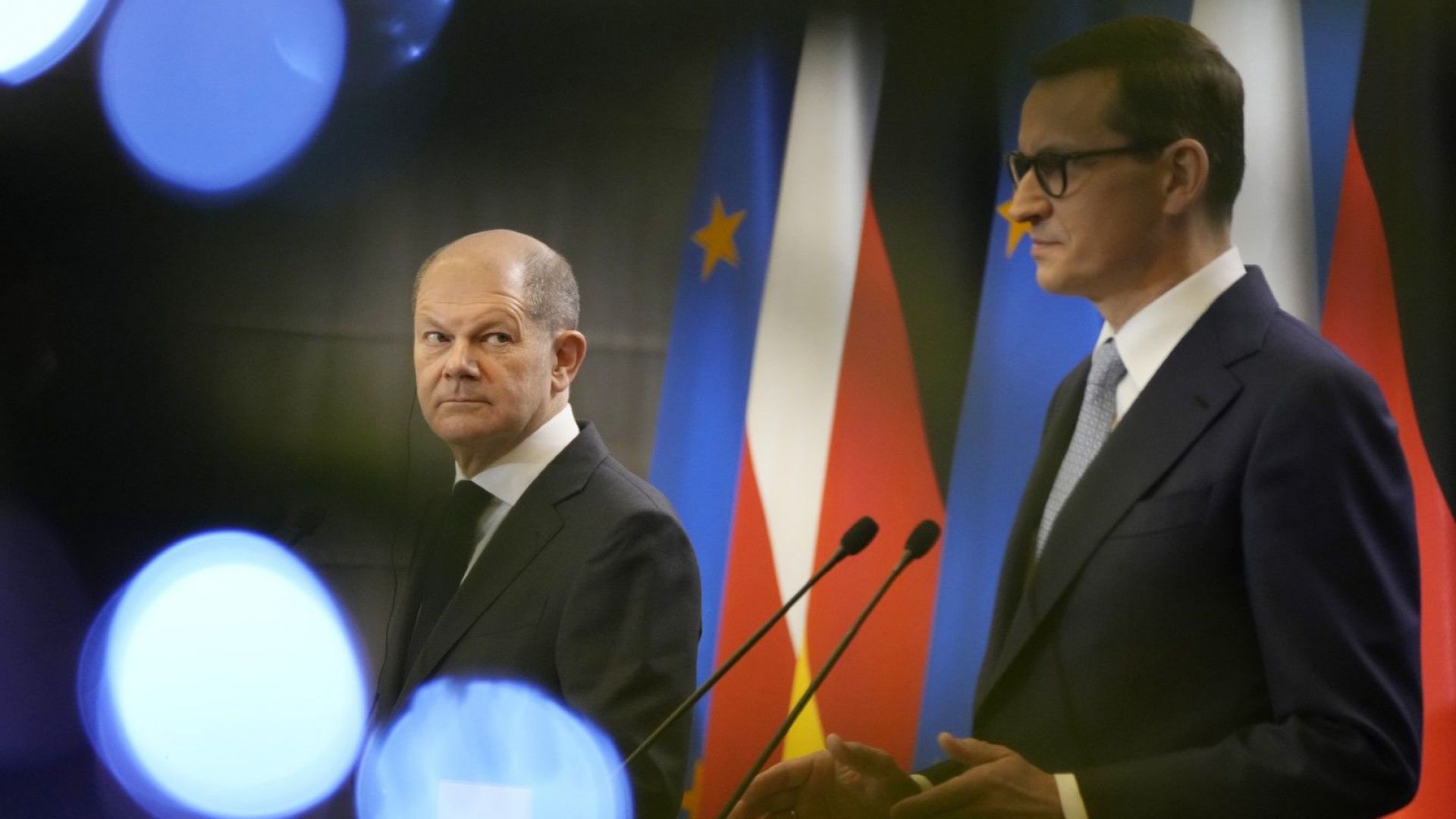 Варшава апелира ЕС да оскъпи руската енергия с мита от 35 на сто