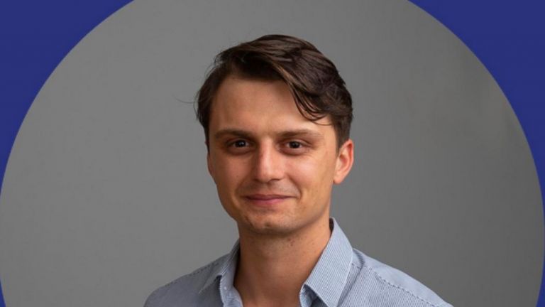 Младият депутат от Продължаваме промяната (ПП) Велико Минков обяви, че