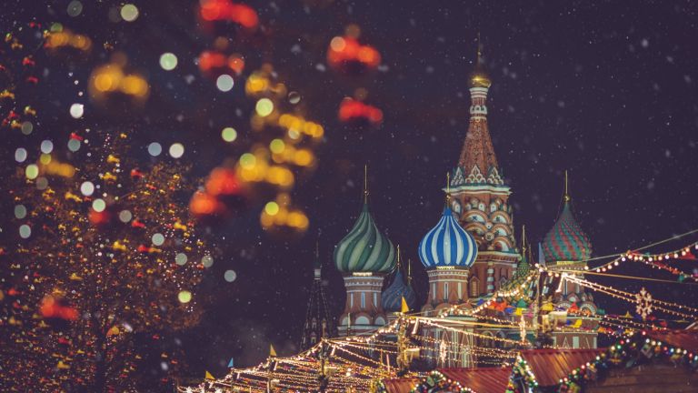 От Лондон до Париж: 10 европейски столици с коледна украса (снимки)