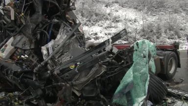 Жестока катастрофа на камиони затвори за 8 часа пътя София-Варна (видео)