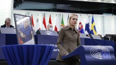 Дъщерята на руския опозиционен лидер Алексей Навални който излежава присъда