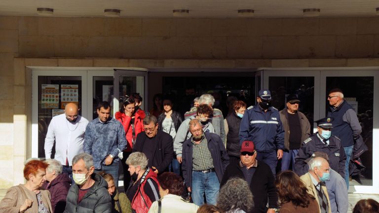 Жителите на Камено днес отново излязоха на протест срещу идеята