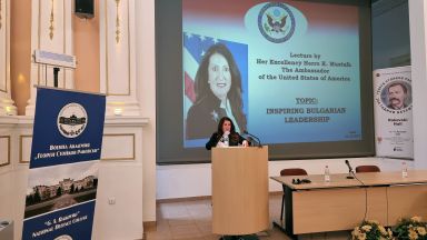 Доброто лидерство е това което прави организациите страните партньорствата по силни