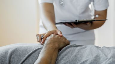 Австрийският парламент одобри закон разрешаващ асистираното самоубийство на хора страдащи