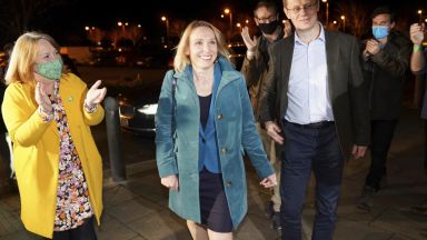 Консервативната партия на премиера Борис Джонсън във Великобритания понесе тежко