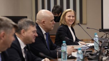 Министърът на правосъдието Надежда Йорданова внесе за разглеждане от пленума
