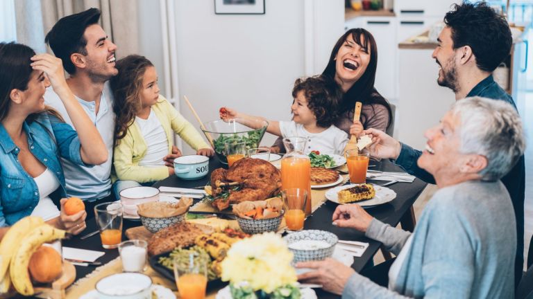 Българинът по празниците се чувства добре, макар и леко озлобен