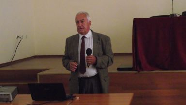 В технологичния и наситен с тежки глобални нерешени проблеми 21