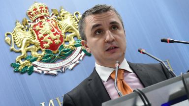 Министърът: Смените в"Булгаргаз" са заради сметките за топлоенергия на гражданите   