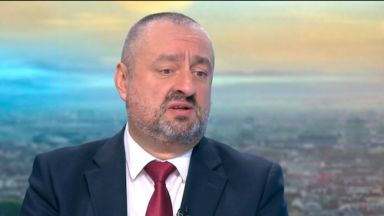 Ако премиерът Кирил Петков разполага със списък с хора свързани