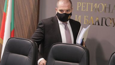 Уволняват служителя на БГ ТОЛ след скандалното видео с молдовец на Дунав мост