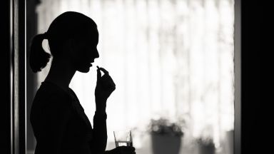 Здравните регулатори в САЩ разрешиха вчера употребата на първо лекарство