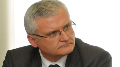 Действията по скандалния случай с АМ Хемус трябва да бъдат