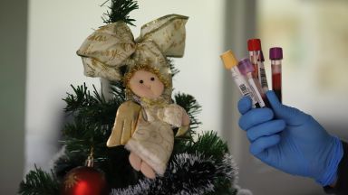 Близо 6000 са кръводарителите през отиващата си 2021 година в