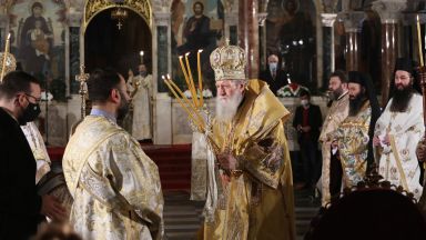 Нека показваме християнската любов с делата си не само