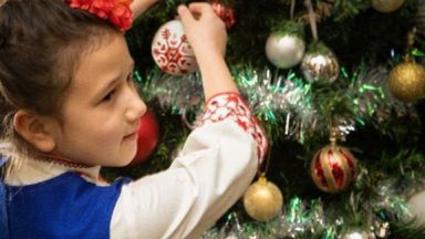 Традиционно и тази година политиците отправиха своите пожелания и послания