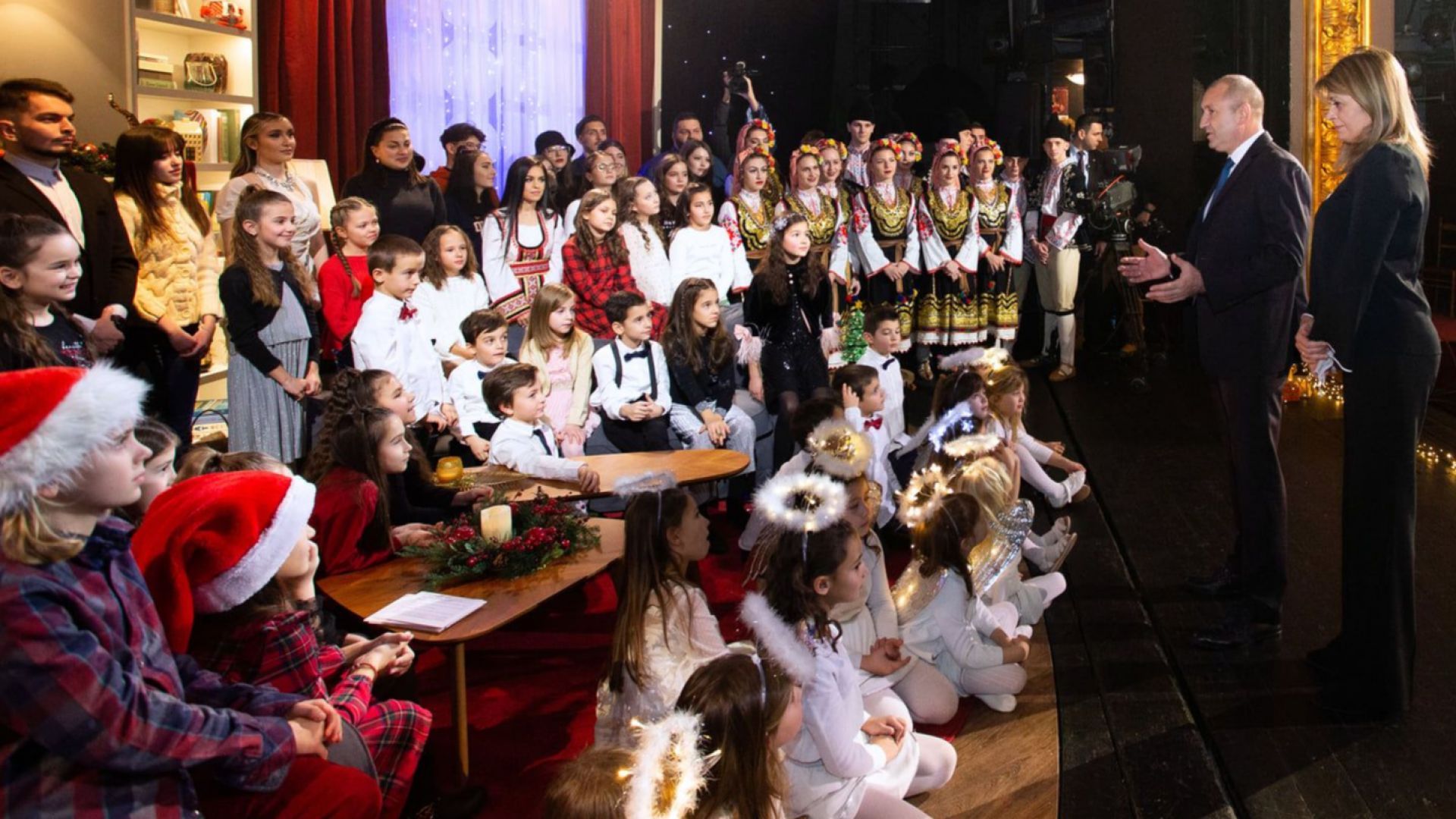 Президентът: "Българската Коледа" е израз на съпричастност, която няма цена 