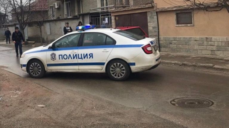 Полицията е открила убиеца на жената в Казанлък заспал в