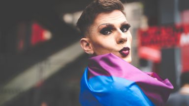 Хората в Швейцария ще могат законно да променят пола си