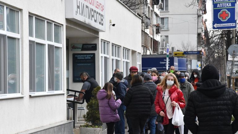 Напълно възстановен е процесът на ваксинация против Covid-19 в Имунизационния