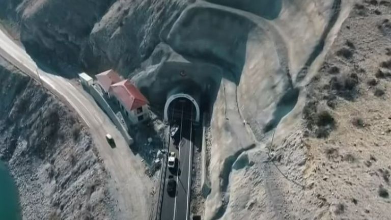 В Турция бе открит тунелът Пиринкаялар, който ще свърже Източен