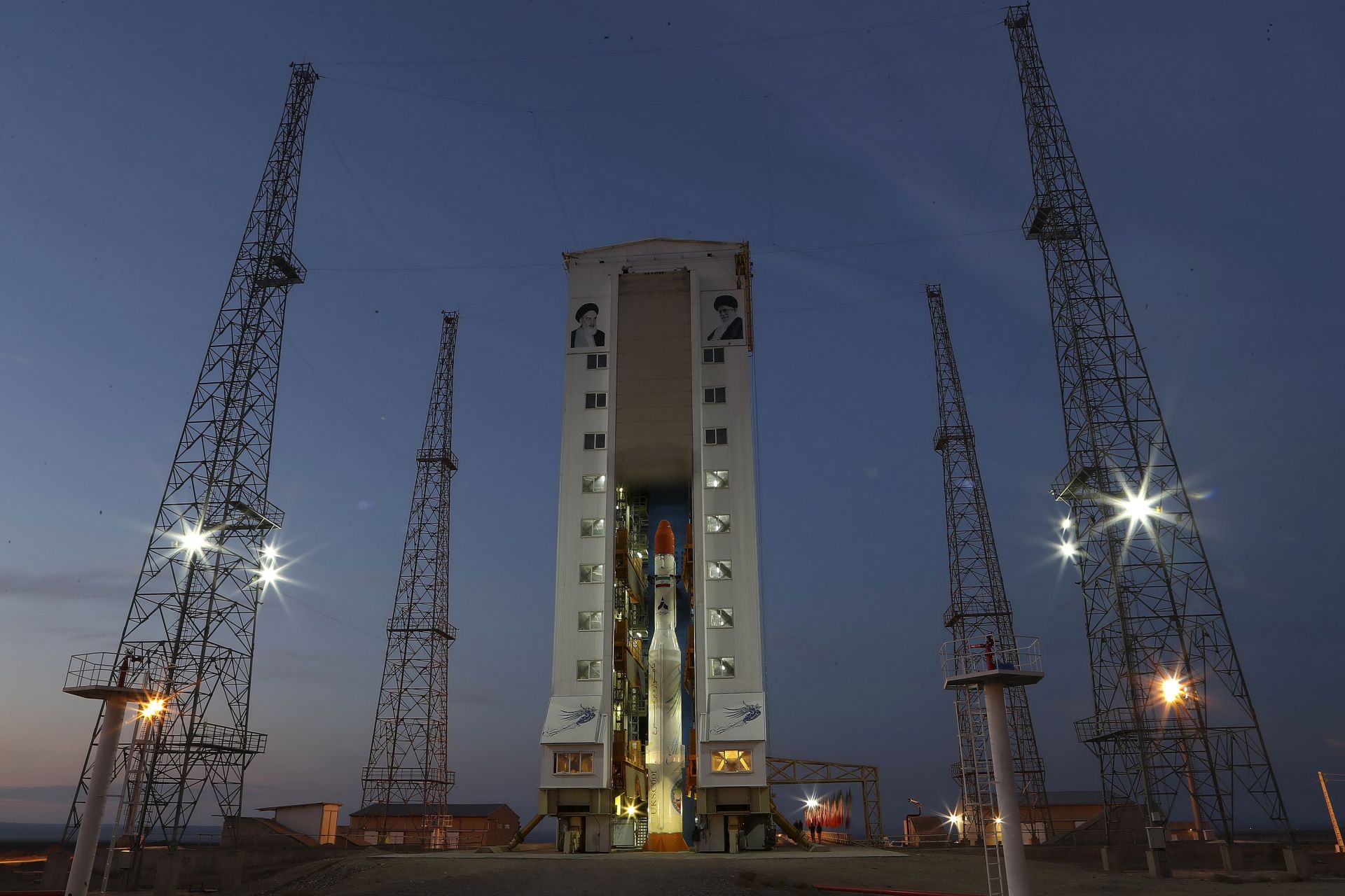 Ракетата "Симорг"