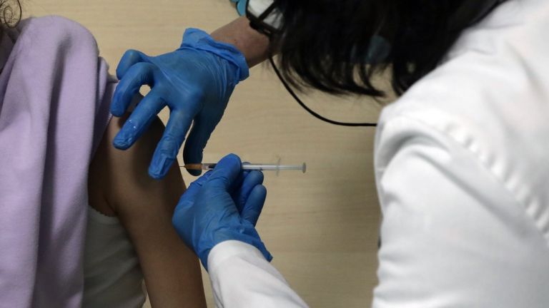 В Русе започна ваксинирането на деца от 5 до 11-годишна